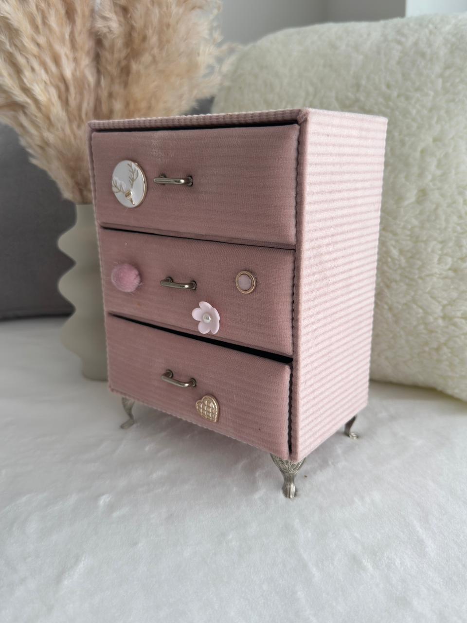 Joyero chest