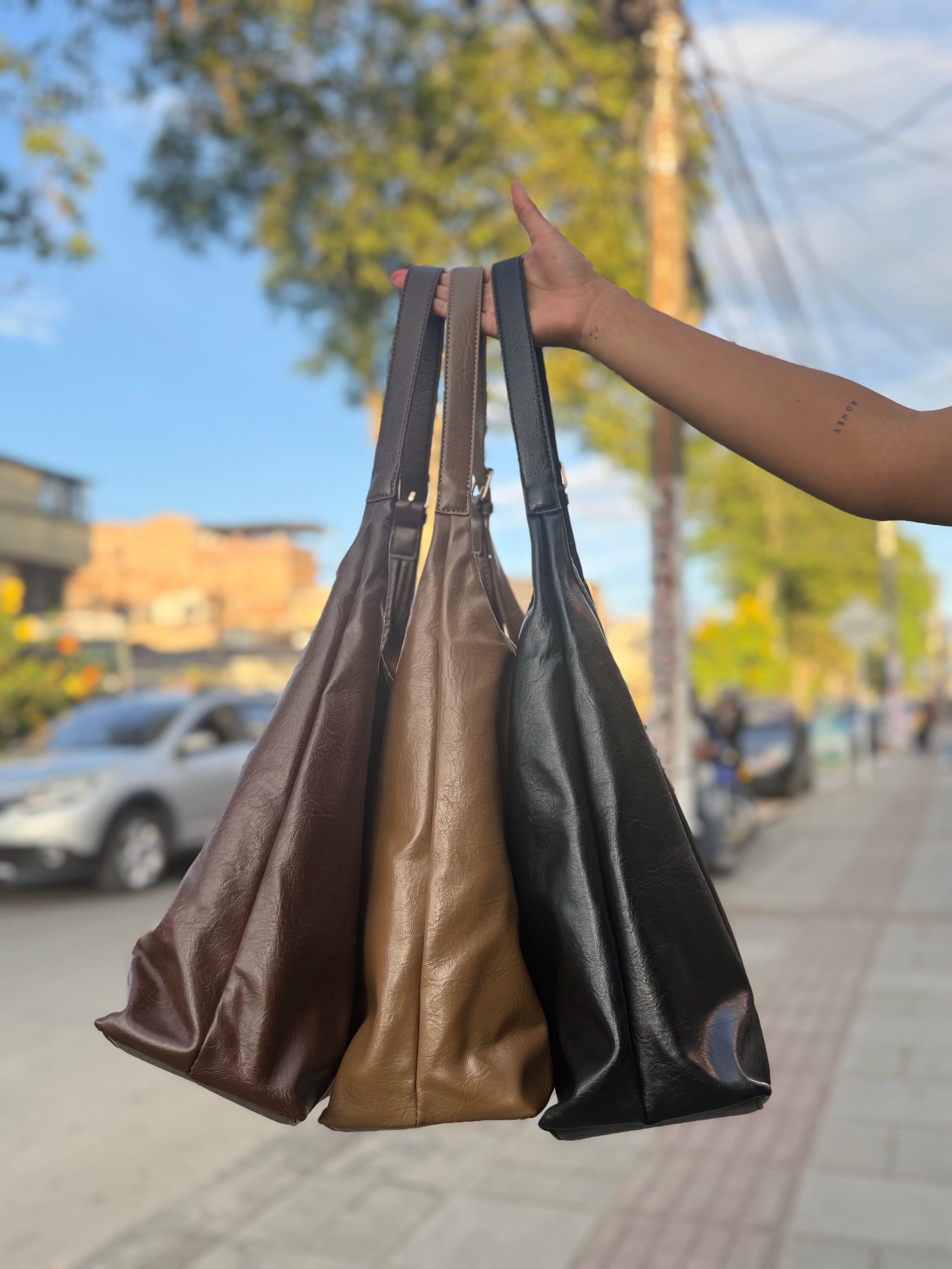 Bolso Tote y cartera